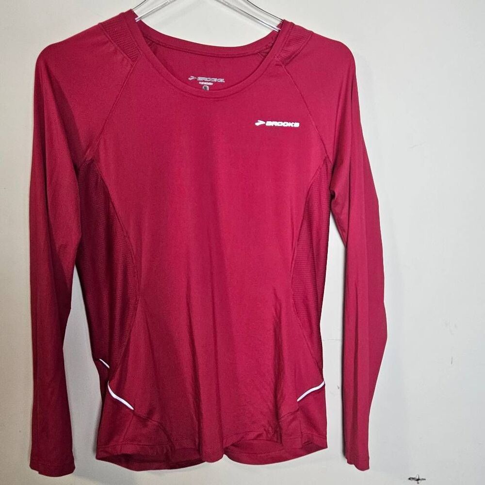 Brooks Long Sleeve Performance Tee in Deep Berry Red